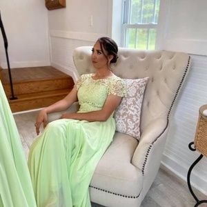 Meet your Posher, Cheria